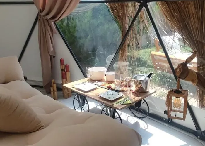 Casablanca Glamp Suit B&B *