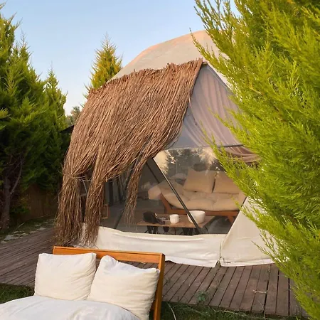 Bed & Breakfast Casablanca Glamp Suit *