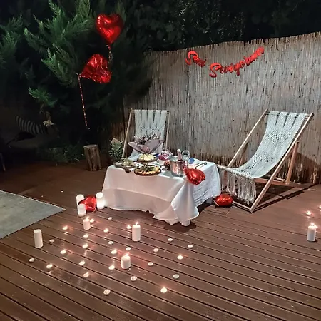Casablanca Glamp Suit B&B *